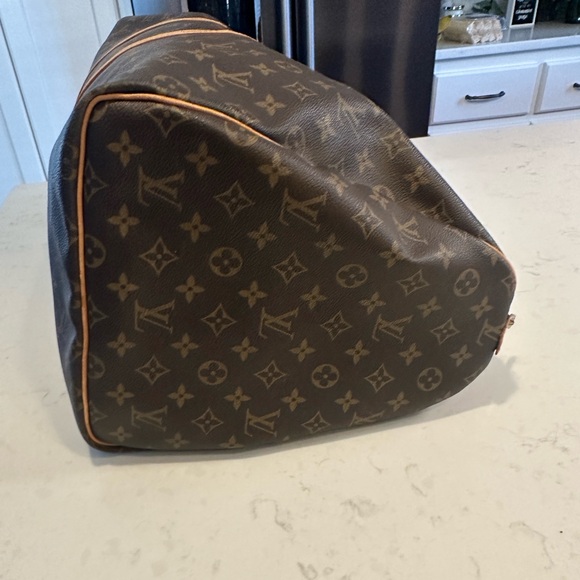 LOUIS VUITTON Monogram Keepall 55 GUC - Picture 4 of 15
